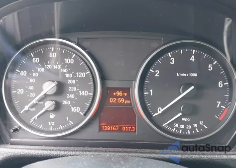 2013 BMW X1 xDrive28I z USA, uszkodzony, nr VIN WBAVL1C50DVR82886